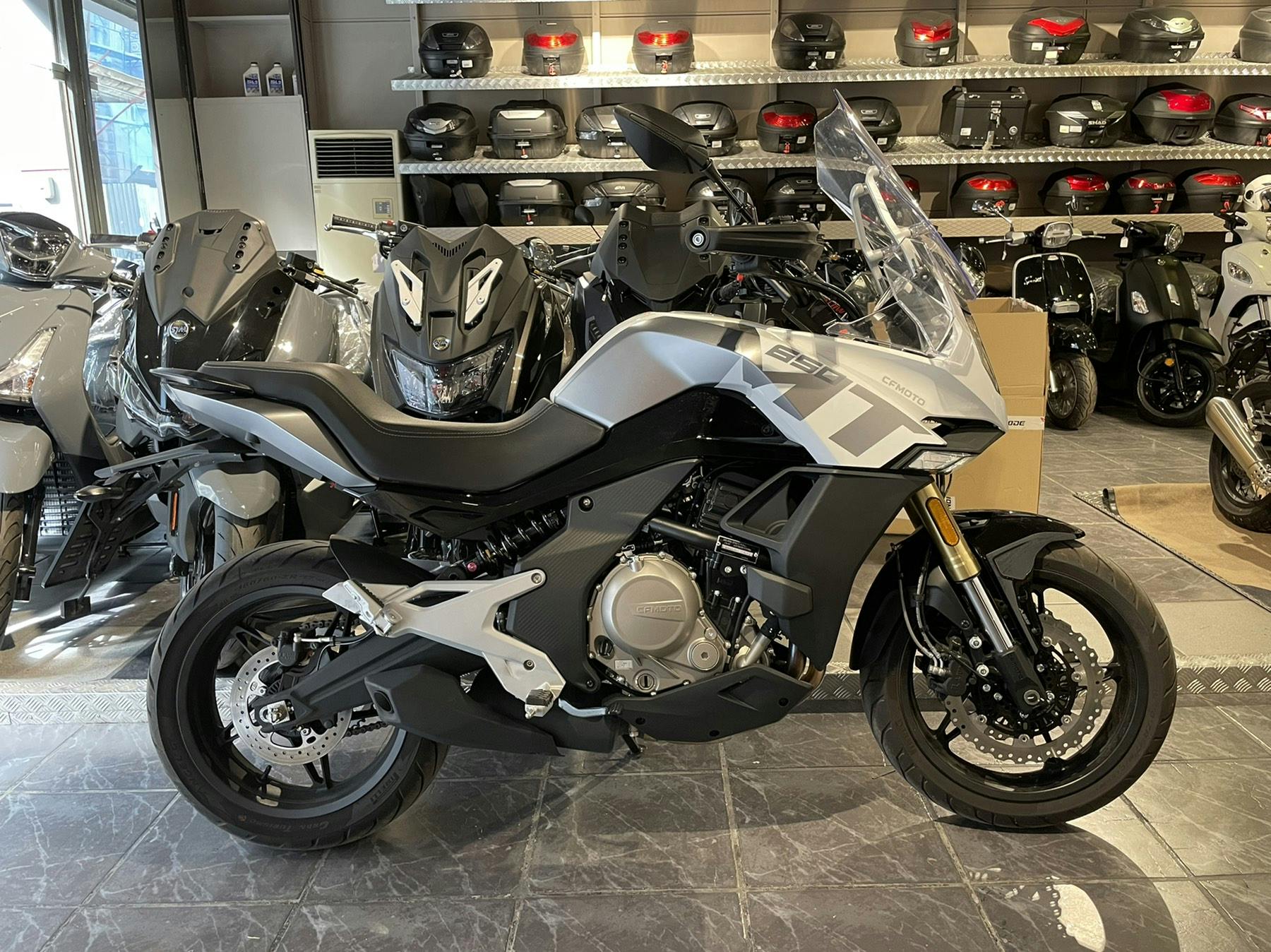 CFMOTO -  650MT ΛΕΥΚΟ 03/22