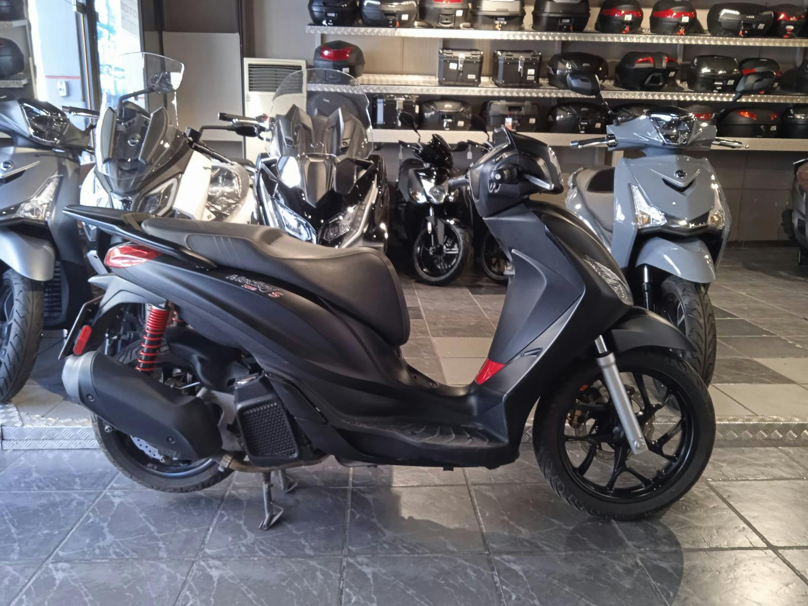 PIAGGIO -  MEDLEY S 150 ΜΑΥΡΟ (05/2022)