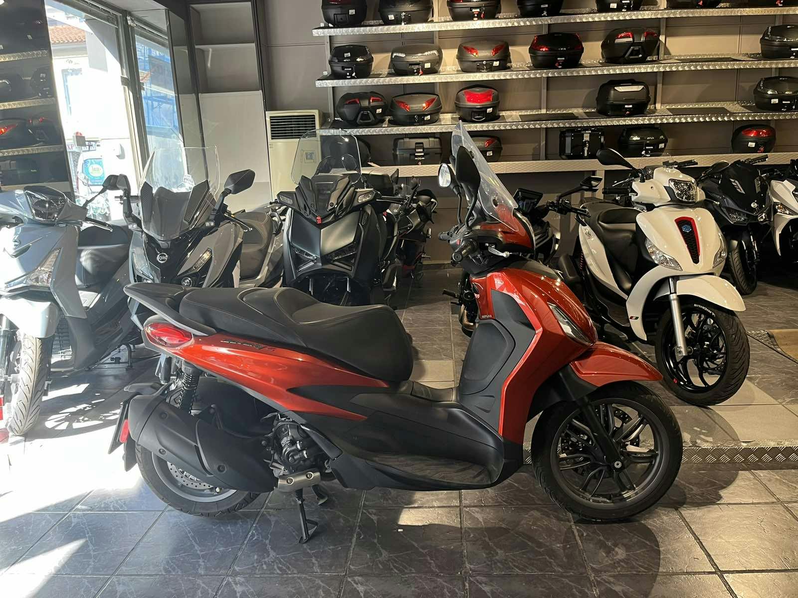 PIAGGIO -  BEVERLY 300  ΠΟΡΤΟΚΑΛΙ 03/2021