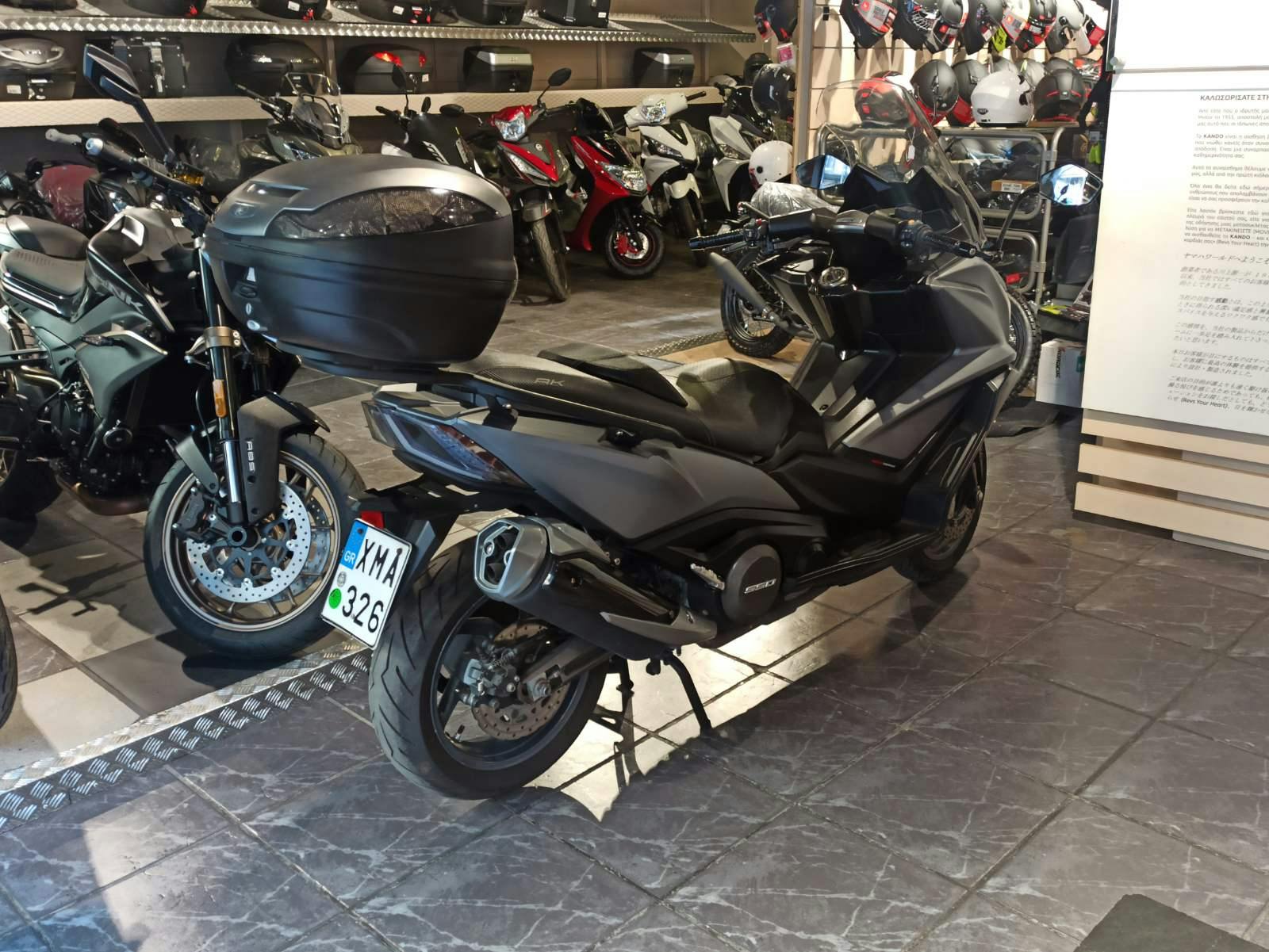 KYMCO -  AK550 ΓΚΡΙ 10.2017