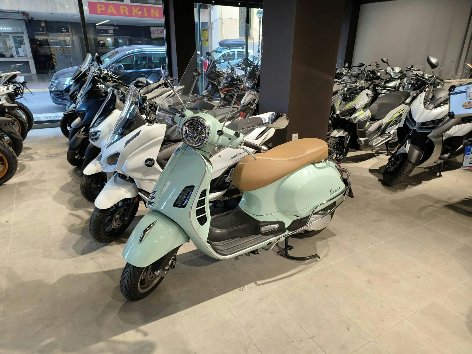 PIAGGIO -  VESPA GTS 300 ΠΡΑΣΙΝΟ 01.2022