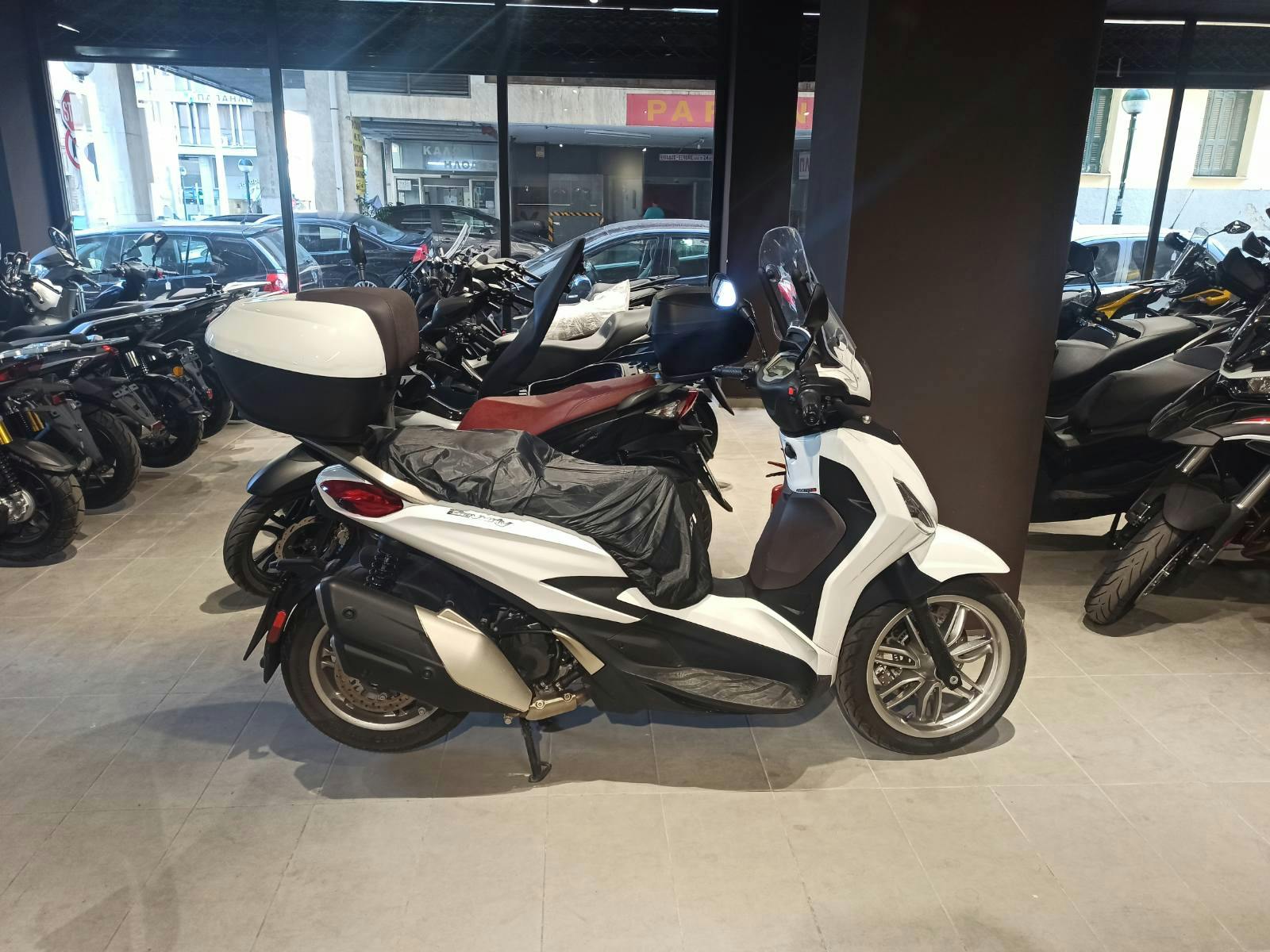 PIAGGIO -  BEVERLY 400 ΛΕΥΚΟ (02/2023)