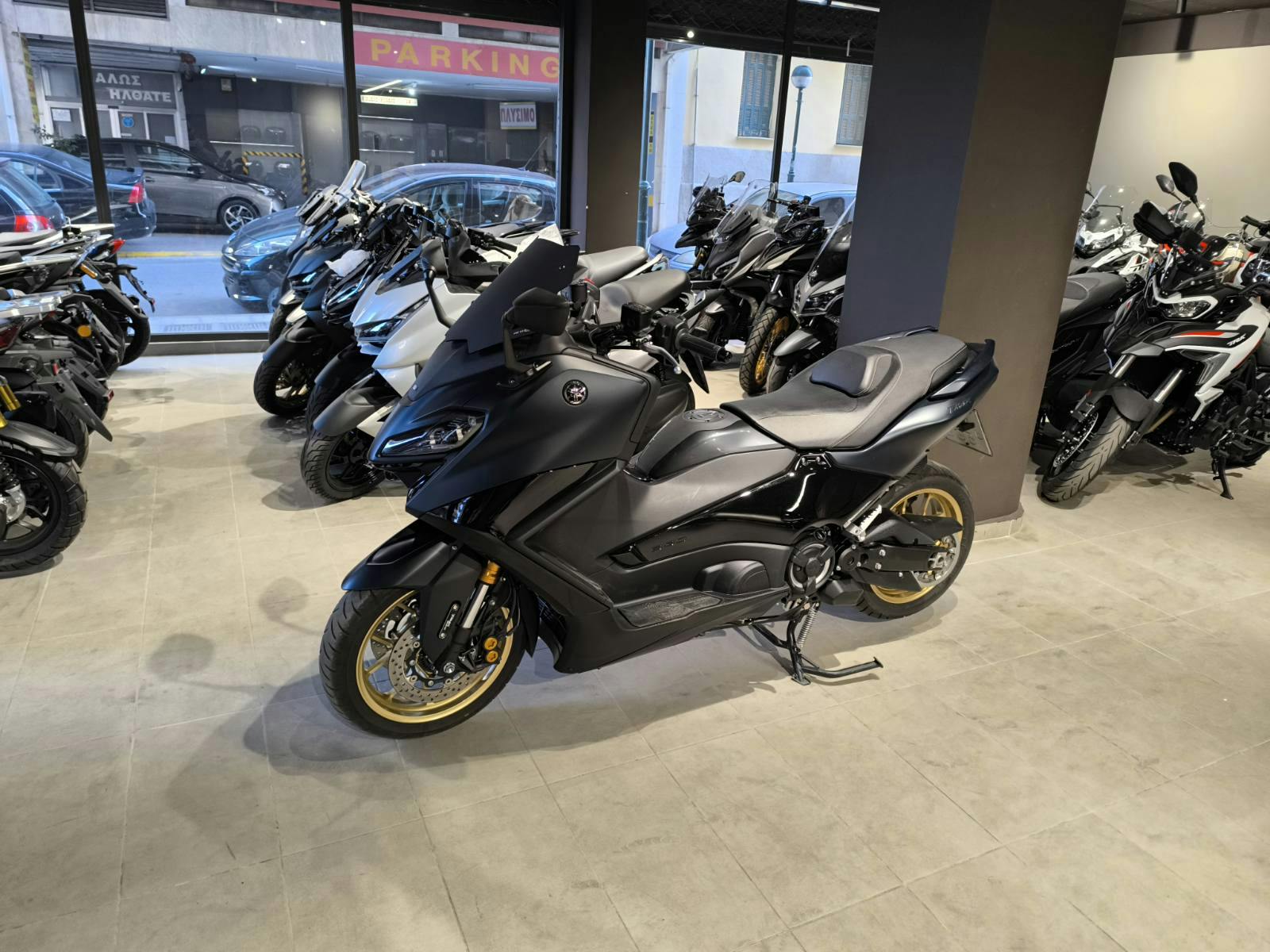 YAMAHA -  TMAX560 TECH MAX TECH CAMO ( 5.2023 )