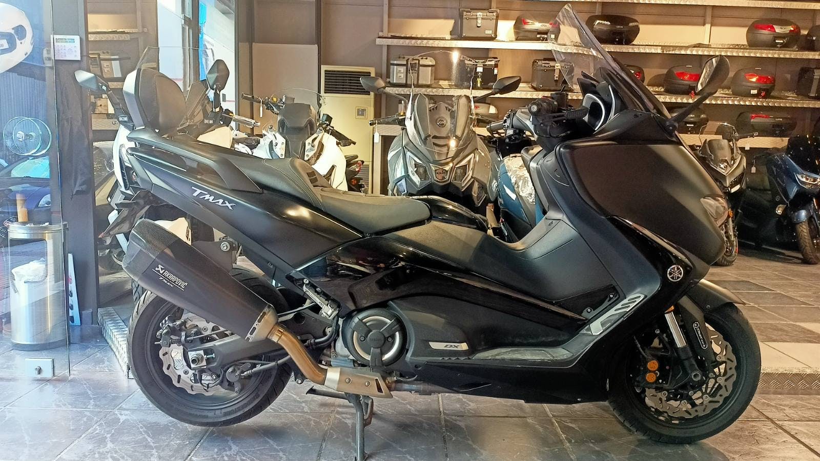 YAMAHA -  TMAX530DX ΓΚΡΙ (01/19)