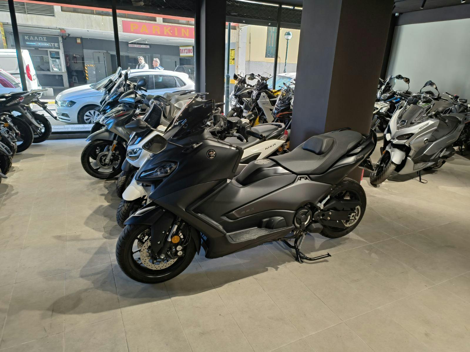 YAMAHA -  TMAX560 ΜΑΥΡΟ ( 09.2023 )