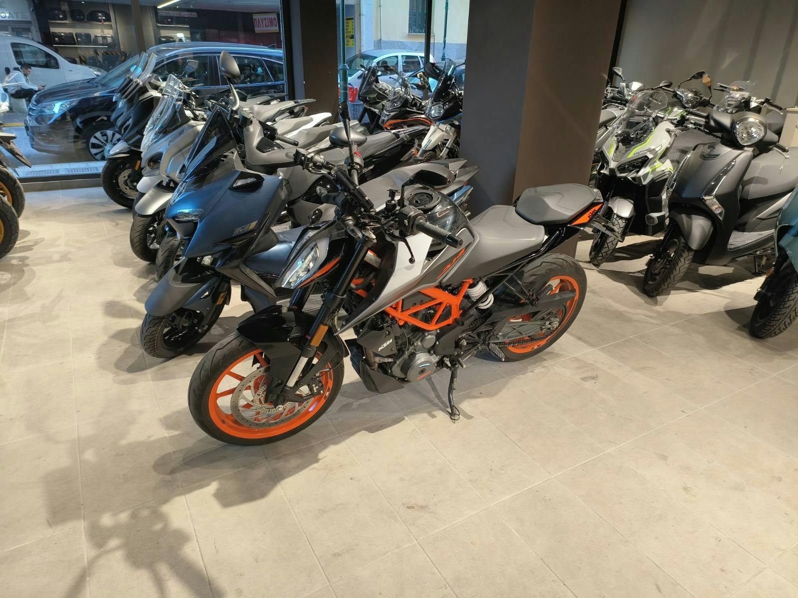 KTM -  390 DUKE ΜΑΥΡΟ 05.2021