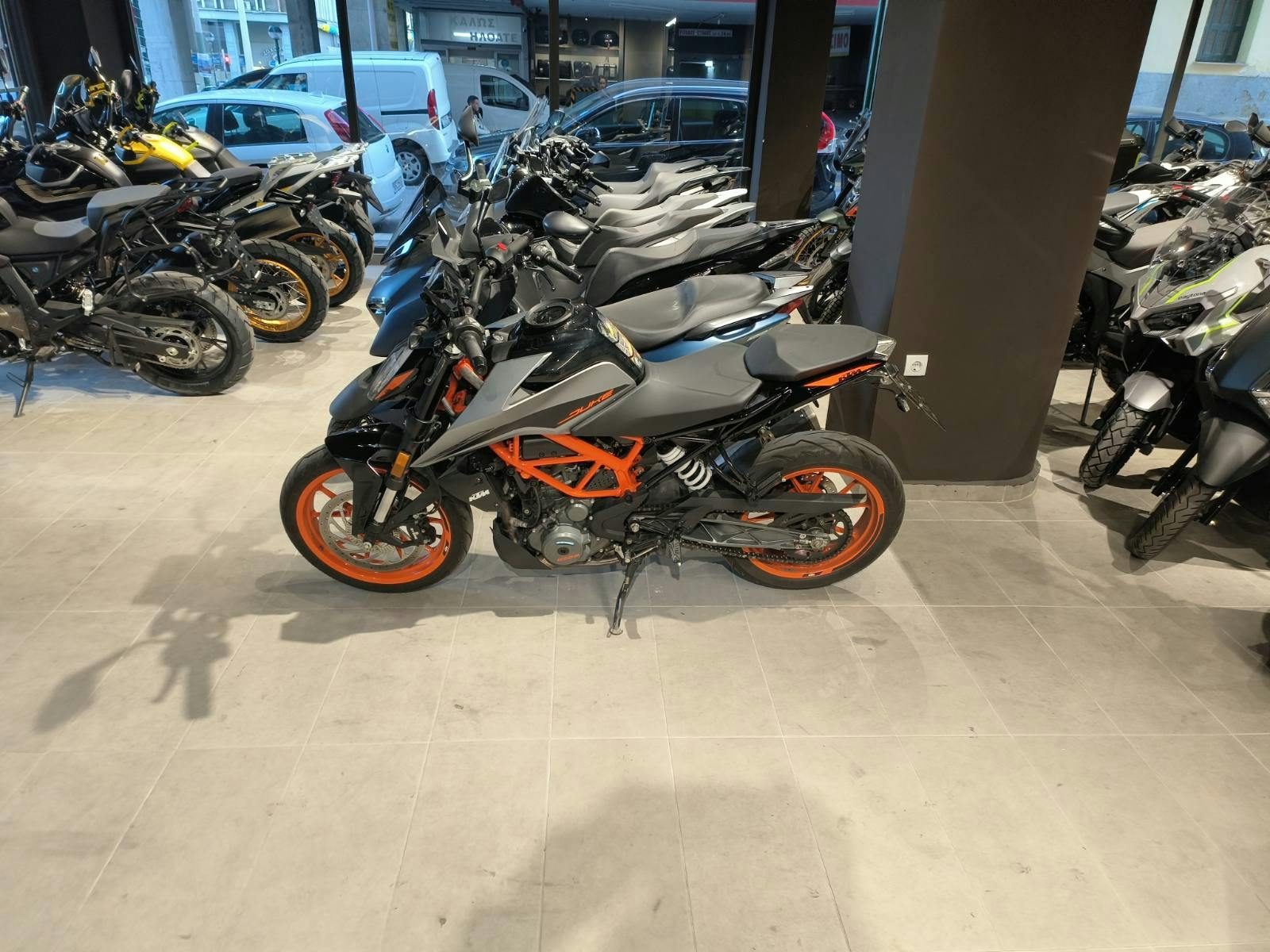 KTM -  390 DUKE ΜΑΥΡΟ 05.2021